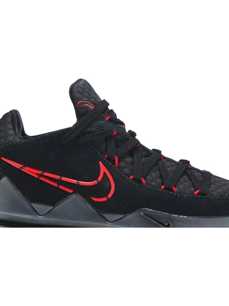 Кроссовки Nike LeBron 17 Low 'Bred' — изображение 2 из 8, черный