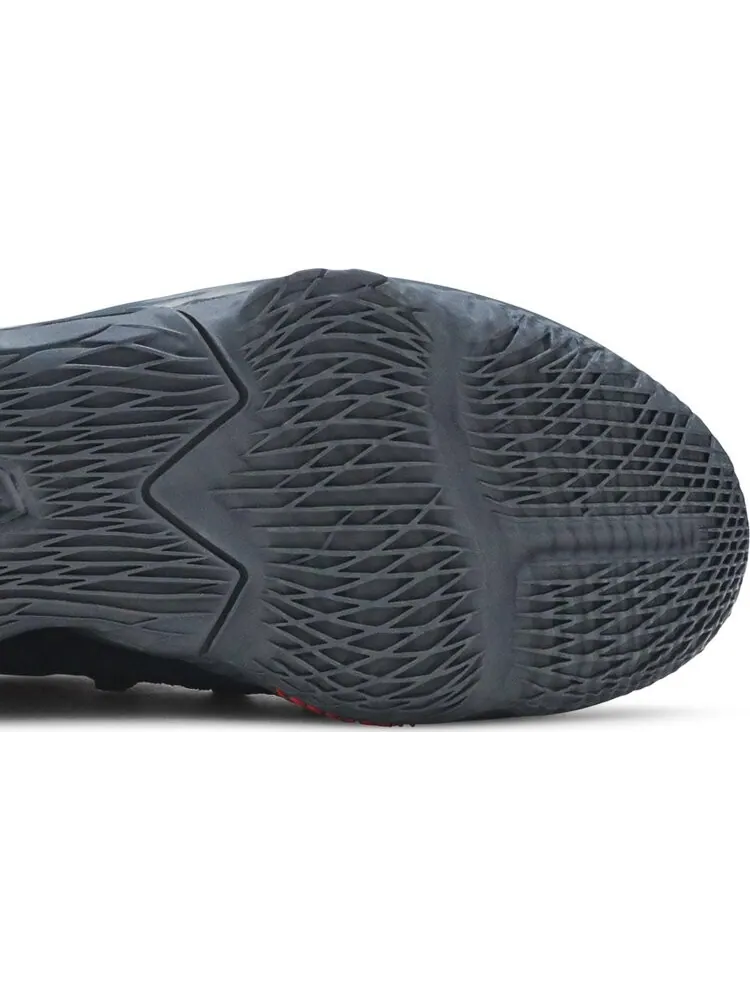 Кроссовки Nike LeBron 17 Low 'Bred' — изображение 5 из 8, черный