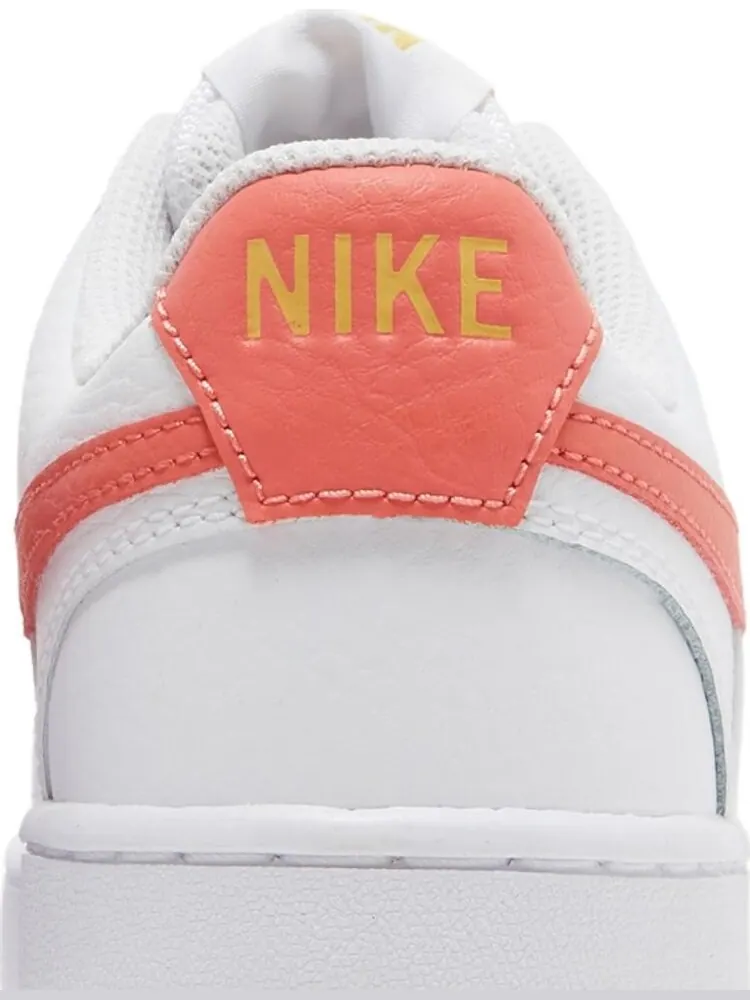 Кроссовки Nike Wmns Court Vision Low 'White Magic Ember' — изображение 7 из 8, белый