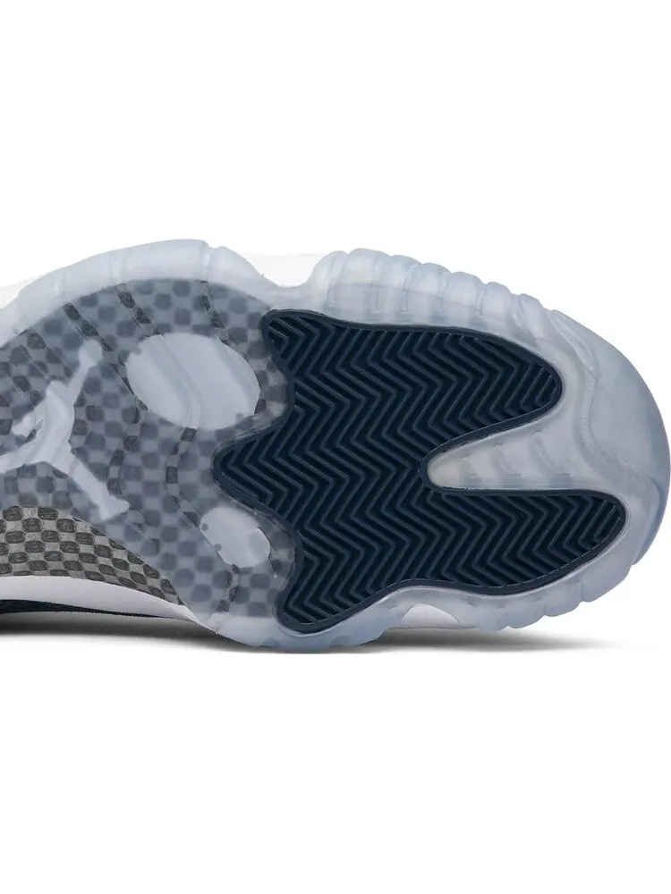 Кроссовки Air Jordan 11 Retro Low Navy Snakeskin 2019 — изображение 5 из 8, белый