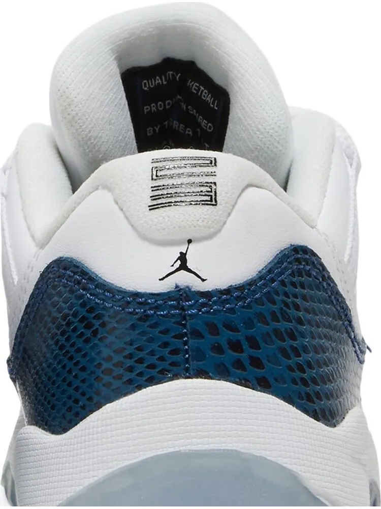 Кроссовки Air Jordan 11 Retro Low PS Navy Snakeskin 2019 — изображение 7 из 8, белый