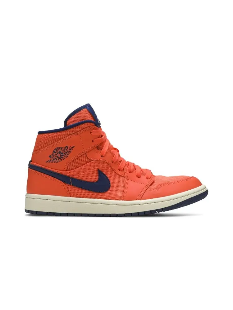 Кроссовки Air Jordan Wmns Air Jordan 1 Mid 'Turf Orange' — изображение 1 из 4, оранжевый
