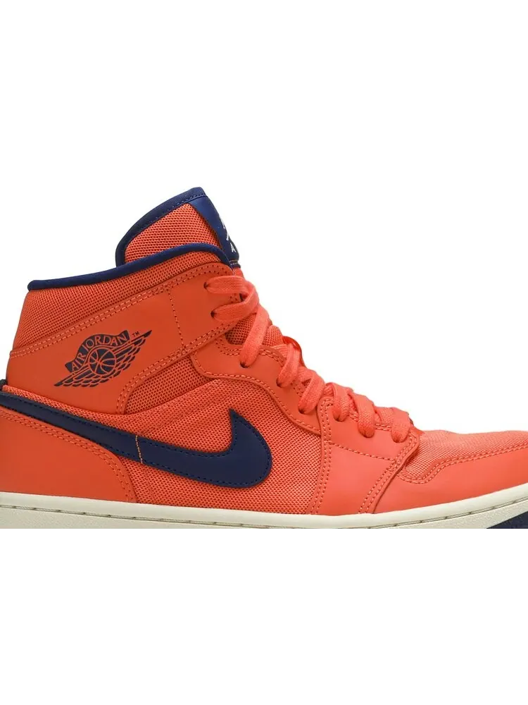 Кроссовки Air Jordan Wmns Air Jordan 1 Mid 'Turf Orange' — изображение 2 из 4, оранжевый