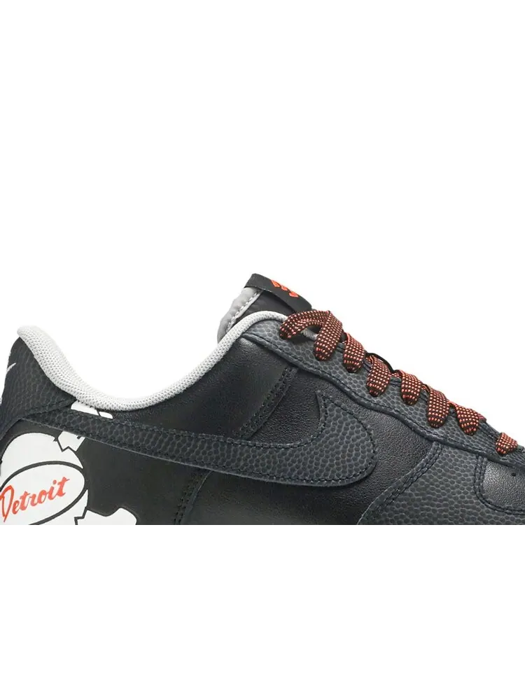 Кроссовки Nike Air Force 1 Low 'Detroit Away' — изображение 2 из 4, черный