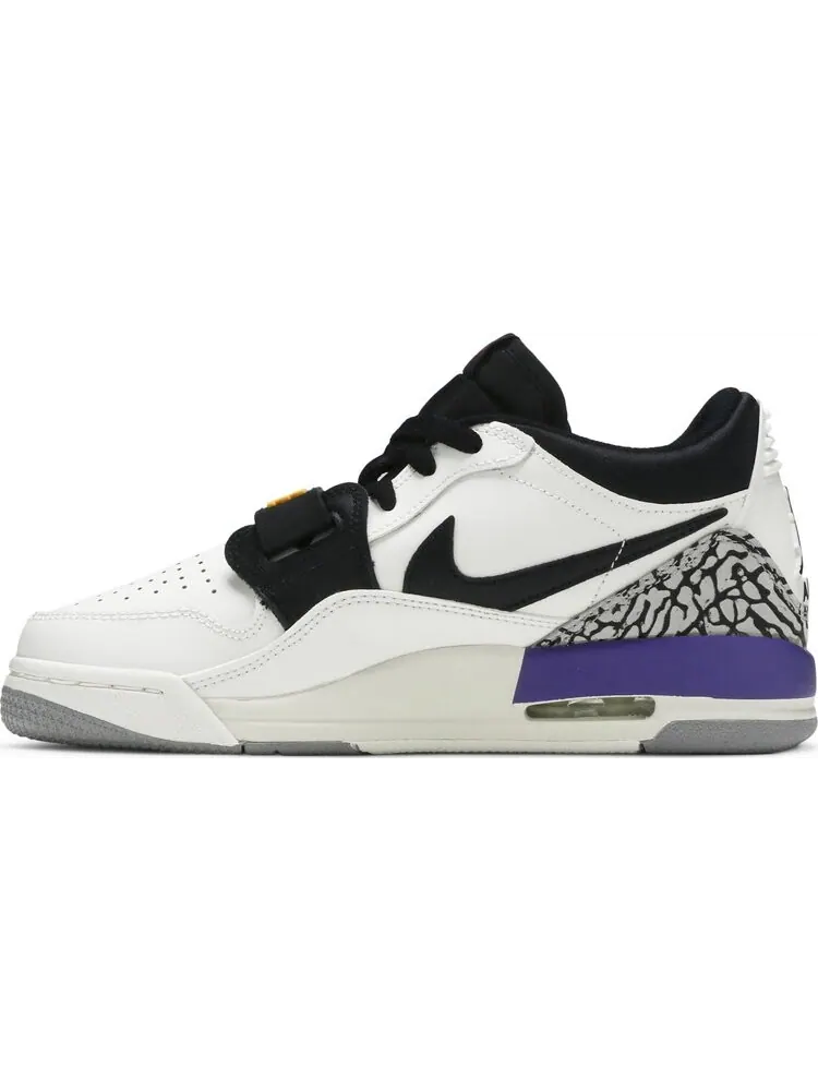 Кроссовки Jordan Legacy 312 Low GS Lakers — изображение 3 из 8, белый