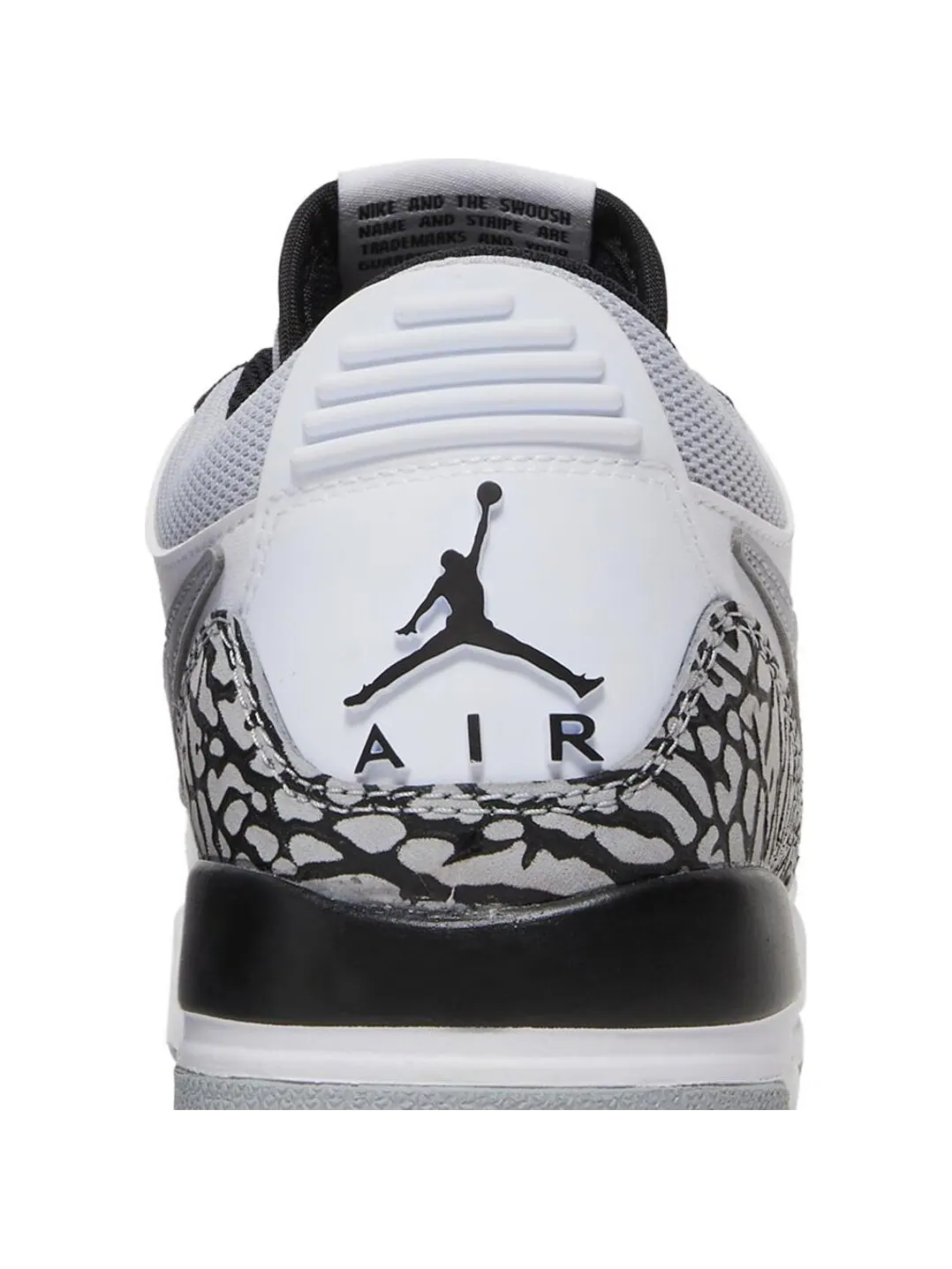 Кроссовки Jordan Legacy 312 Low GS 'Light Smoke Grey' — изображение 3 из 7, серый