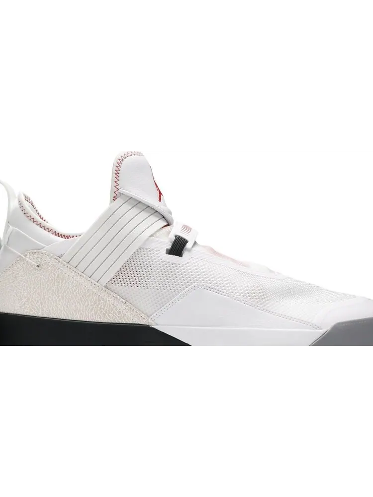 Кроссовки Air Jordan 33 Low SE White Cement — изображение 2 из 8, белый