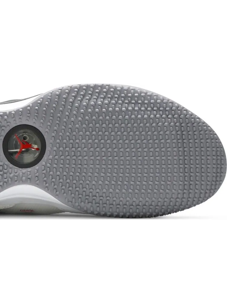 Кроссовки Air Jordan 33 Low SE White Cement — изображение 5 из 8, белый