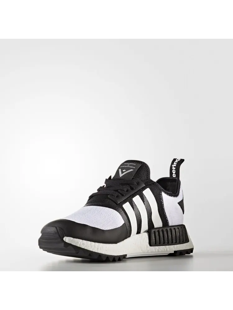 Кроссовки Adidas White Mountaineering x NMD_R1 Trail Primeknit 'Core Black' — изображение 2 из 7, черный