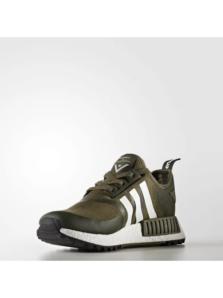 Кроссовки Adidas White Mountaineering x NMD_R1 Trail Primeknit 'Olive' — изображение 2 из 7, зеленый