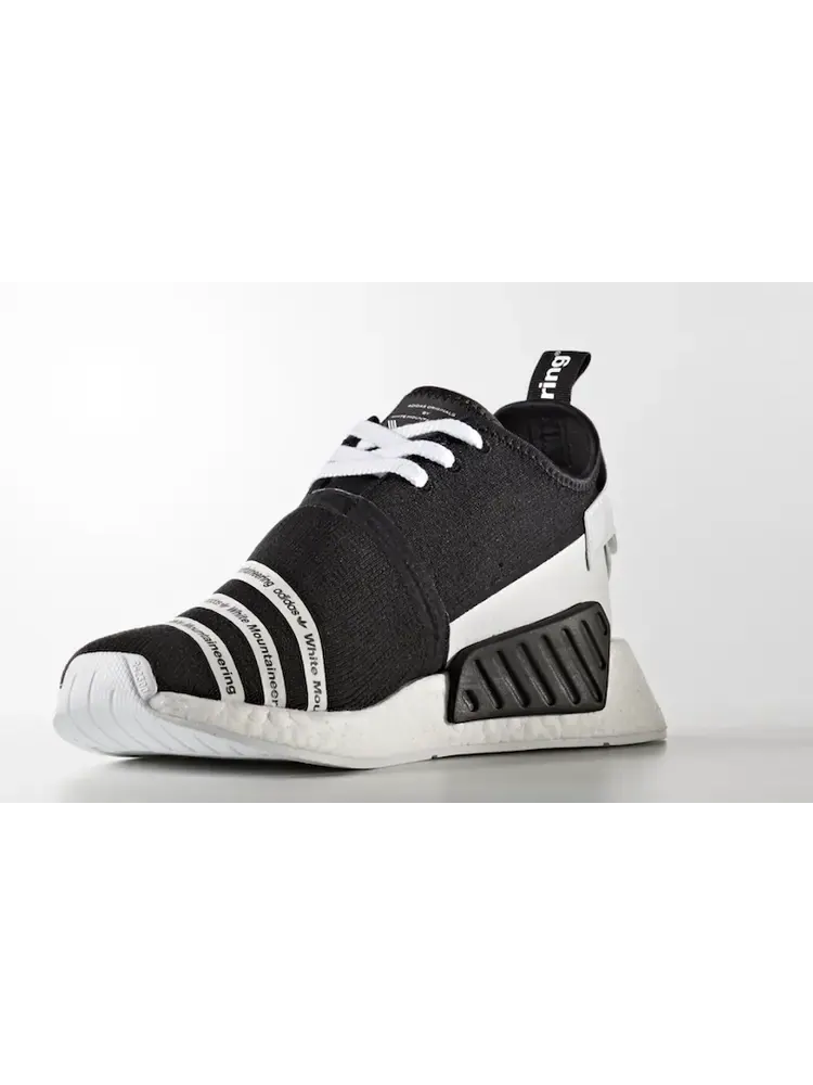 Кроссовки Adidas White Mountaineering x NMD_R2 Primeknit 'Core Black' — изображение 2 из 5, черный