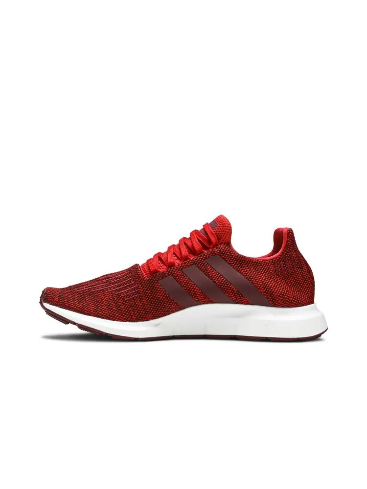 Кроссовки Adidas Swift Run 'Red' — изображение 3 из 4, красный