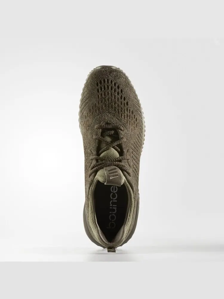 Кроссовки Adidas Alphabounce 'Suede' — изображение 3 из 8, зеленый