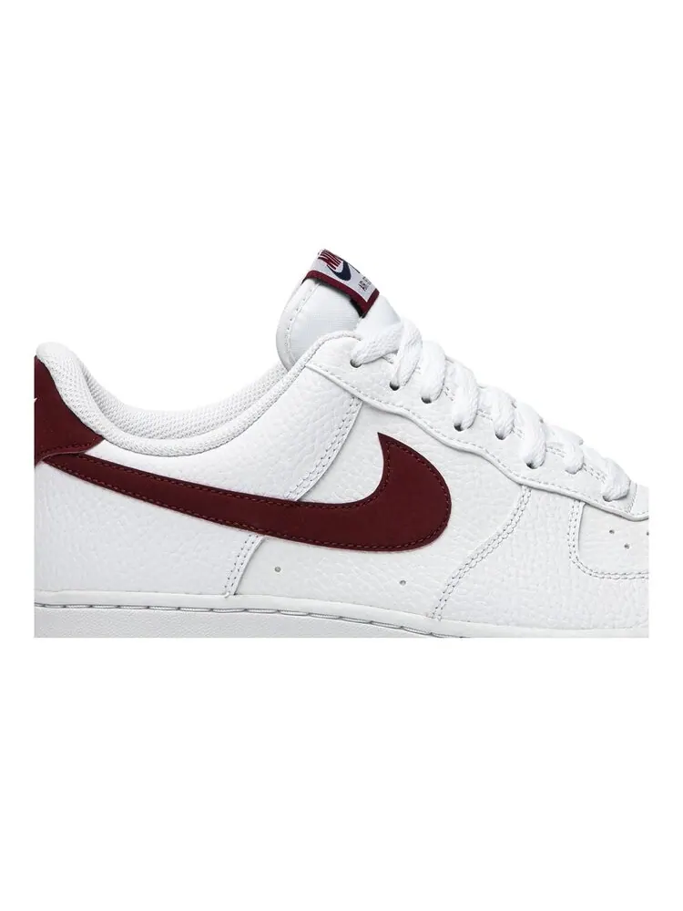 Кроссовки Nike Air Force 1 Low 'Team Red Gum' — изображение 2 из 4, красный