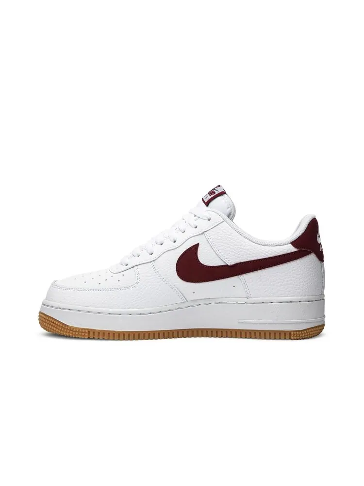 Кроссовки Nike Air Force 1 Low 'Team Red Gum' — изображение 3 из 4, красный