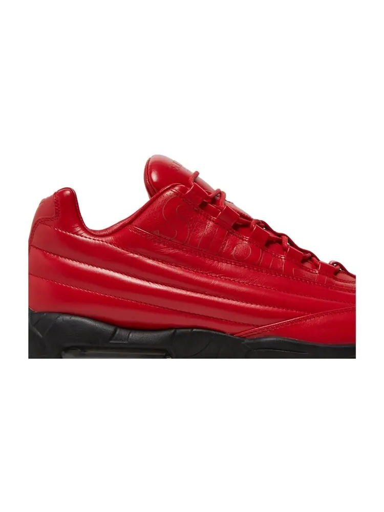 Кроссовки Nike Supreme x Air Max 95 Lux 'Gym Red' — изображение 2 из 4, красный