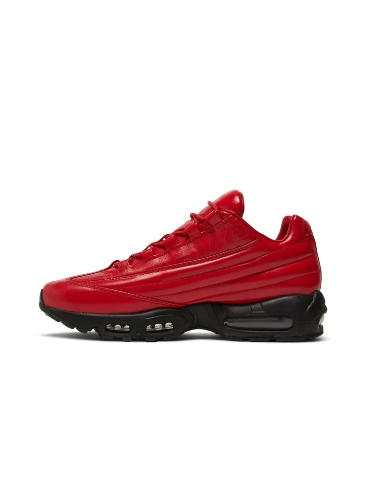 Кроссовки Nike Supreme x Air Max 95 Lux 'Gym Red' — изображение 3 из 4, красный