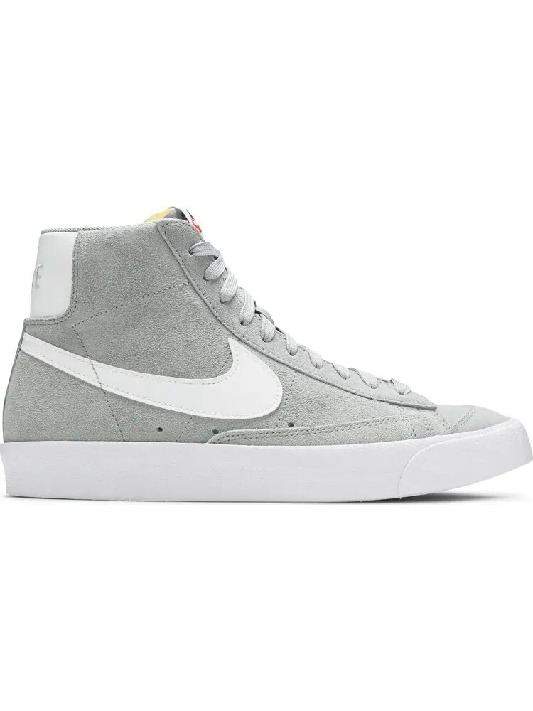 Кроссовки Nike Blazer Mid '77 Suede 'Light Smoke Grey' — изображение 1 из 8, серый