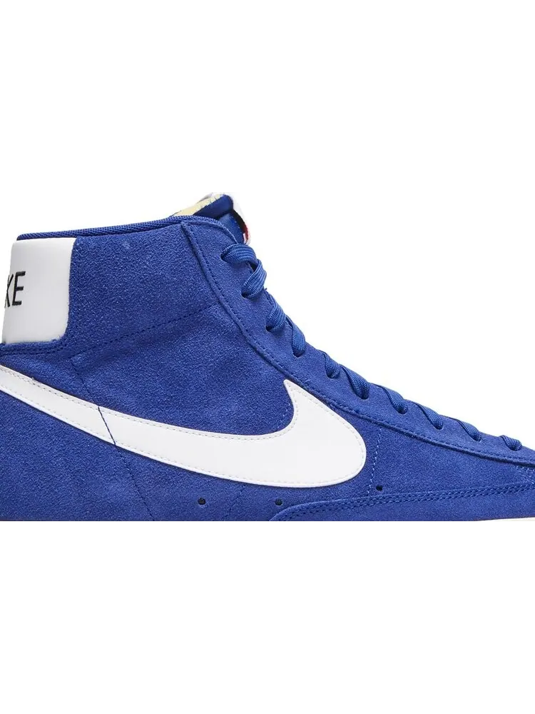 Кроссовки Nike Blazer Mid '77 Suede 'Deep Royal Blue' — изображение 2 из 8, синий