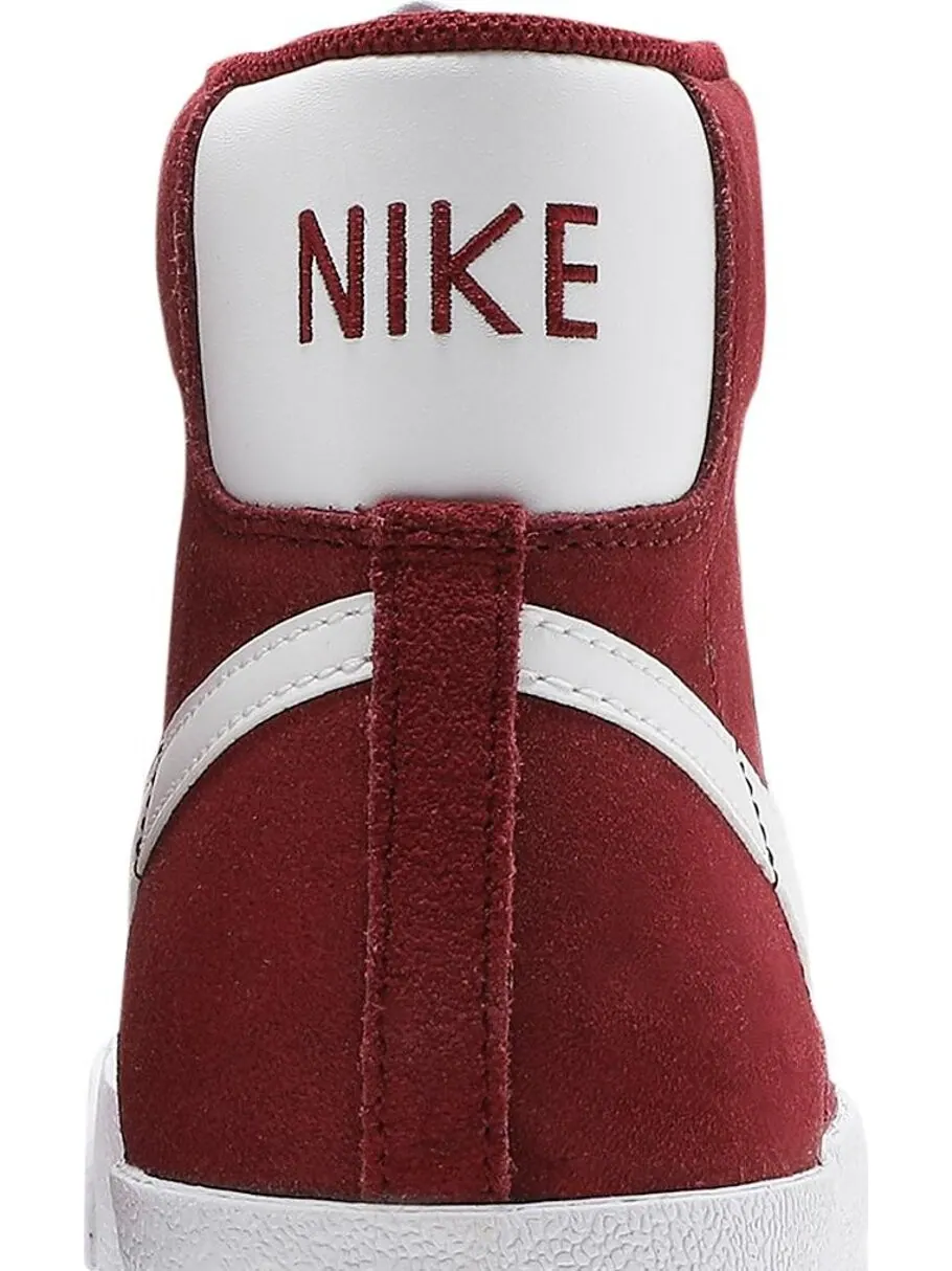 Кроссовки Nike Blazer Mid '77 Suede 'Team Red' — изображение 7 из 8, красный