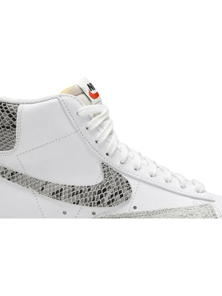 Кроссовки Nike Blazer Mid Vintage 'Snakeskin Swoosh' — изображение 2 из 8, белый