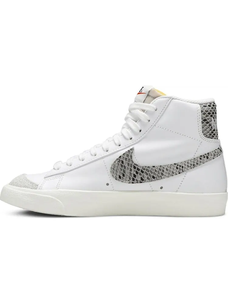 Кроссовки Nike Blazer Mid Vintage 'Snakeskin Swoosh' — изображение 3 из 8, белый