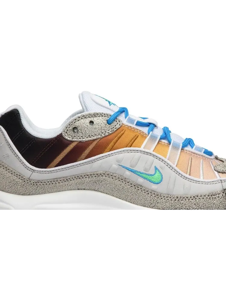 Кроссовки Nike Air Max 98 'On Air: NYC La Mezcla' — изображение 2 из 7, серый