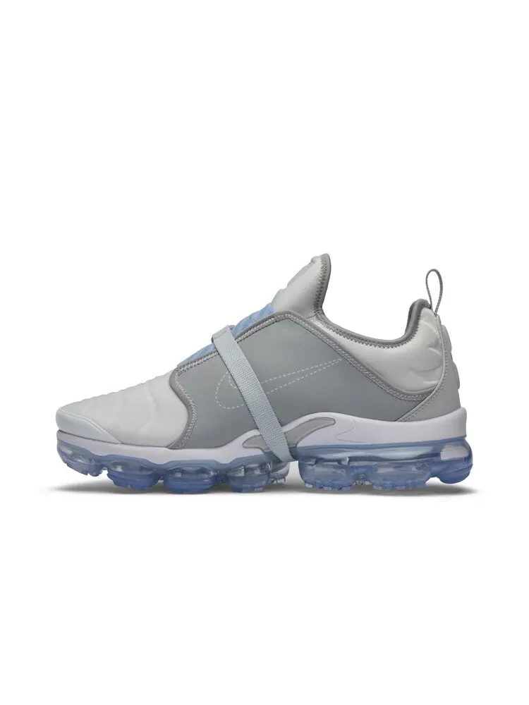 Кроссовки Nike Air VaporMax Plus 'On Air: Paris Works In Progress' — изображение 3 из 4, белый