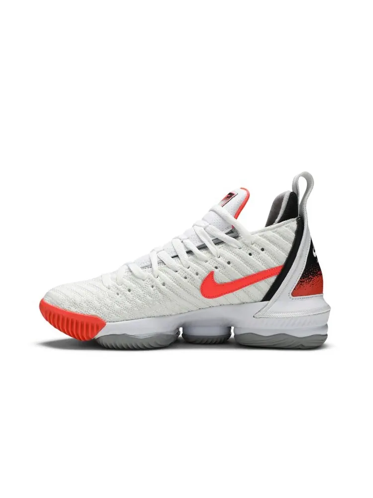Кроссовки Nike LeBron 16 'Air Tech Challenge Hot Lava White' — изображение 3 из 4, белый