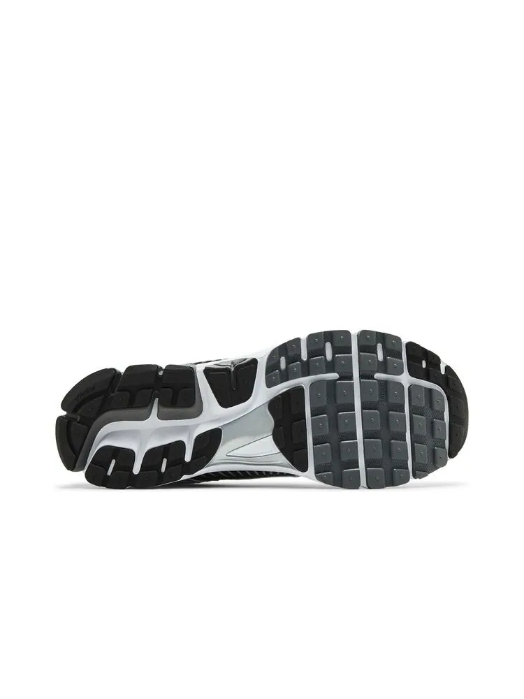 Кроссовки Nike Air Zoom Vomero 5 SE SP — изображение 4 из 6, темный серый