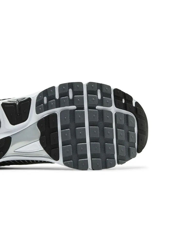 Кроссовки Nike Air Zoom Vomero 5 SE SP — изображение 5 из 6, темный серый