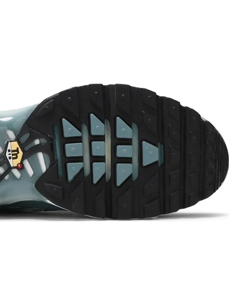 Кроссовки Nike Air Max Plus 'Palm Pack - Green' — изображение 5 из 8, зеленый
