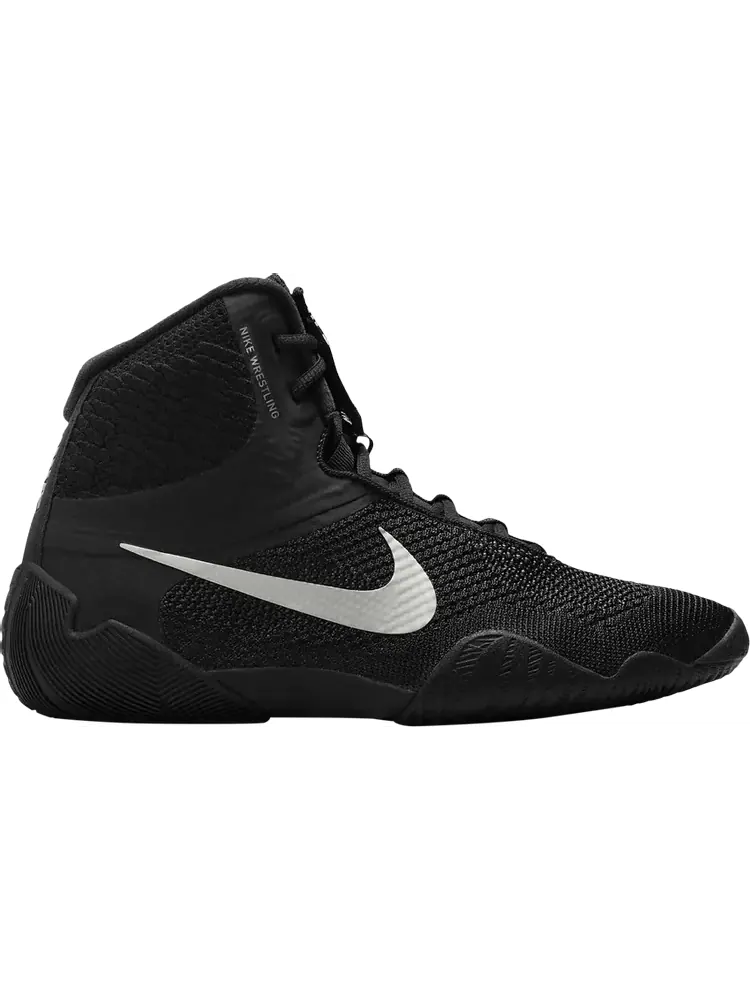 Кроссовки Nike Tawa 'Black Metallic Silver' — изображение 1 из 1, черный