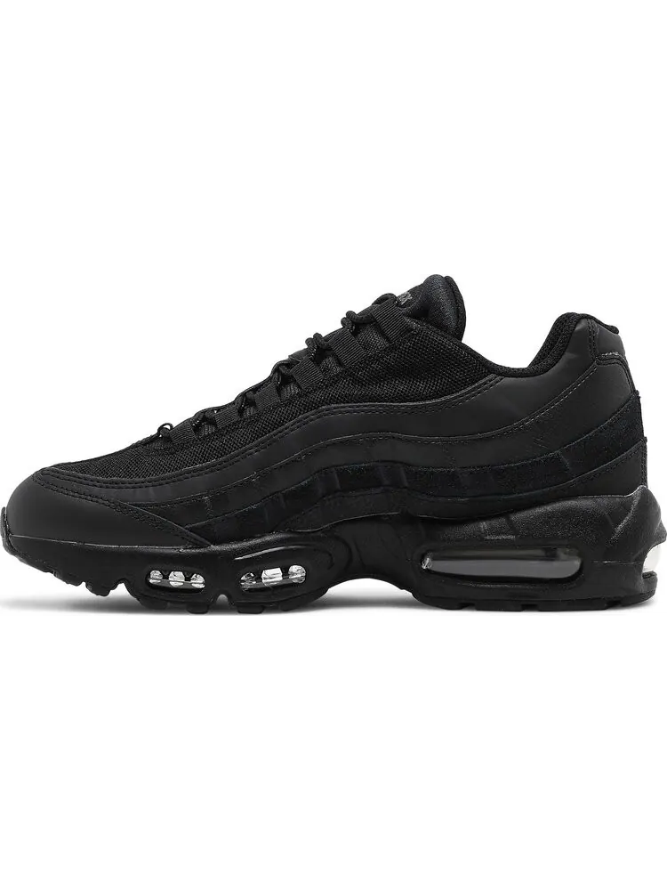 Кроссовки Nike Air Max 95 Essential Triple Black — изображение 1 из 9, черный