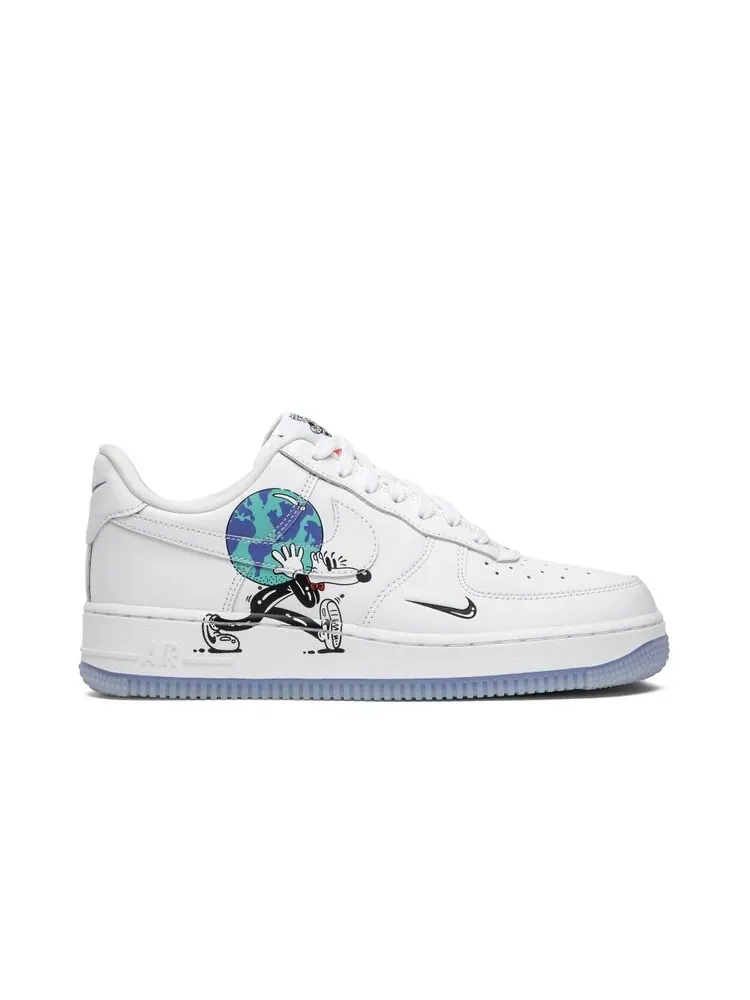 Кроссовки Nike Steven Harrington x Air Force 1 Low Flyleather QS 'Earth Day' — изображение 1 из 4, белый