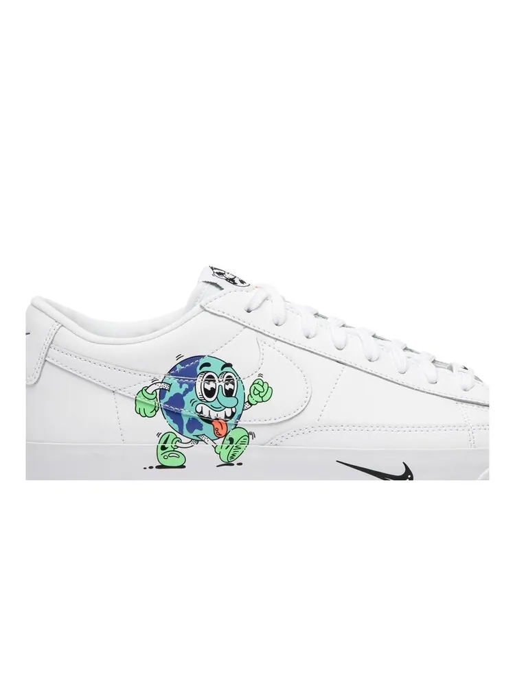 Кроссовки Nike Steven Harrington x Blazer Low Flyleather QS 'Earth Day' — изображение 2 из 4, белый