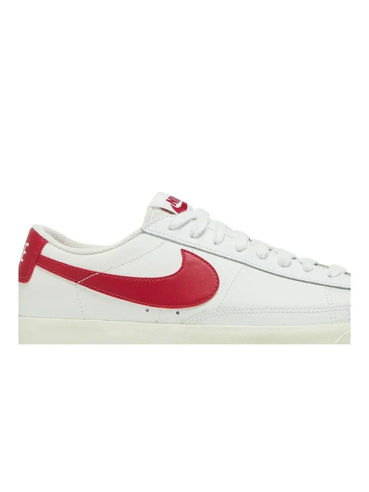Кроссовки Nike Blazer Low 'University Red' — изображение 3 из 9, белый/красный