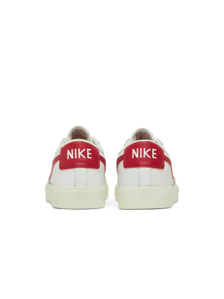 Кроссовки Nike Blazer Low 'University Red' — изображение 7 из 9, белый/красный