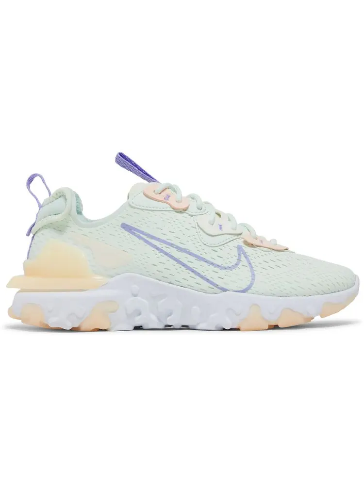 Кроссовки Nike Wmns React Vision 'Barely Green Purple Pulse' — изображение 1 из 8, зеленый