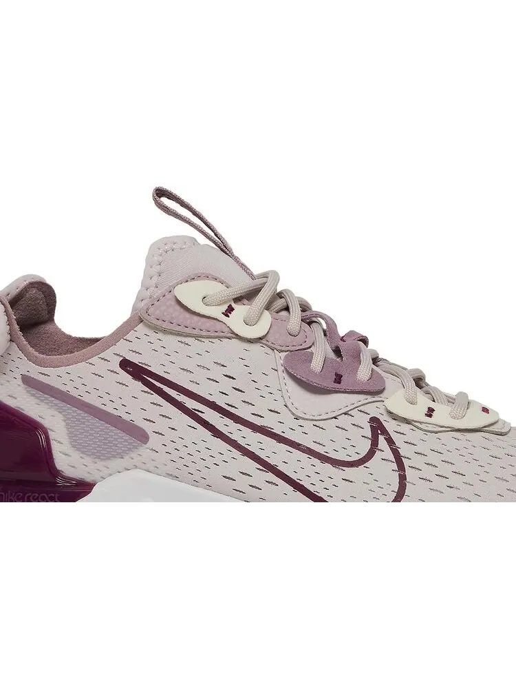 Кроссовки Nike Wmns React Vision 'Venice' — изображение 2 из 8, фиолетовый