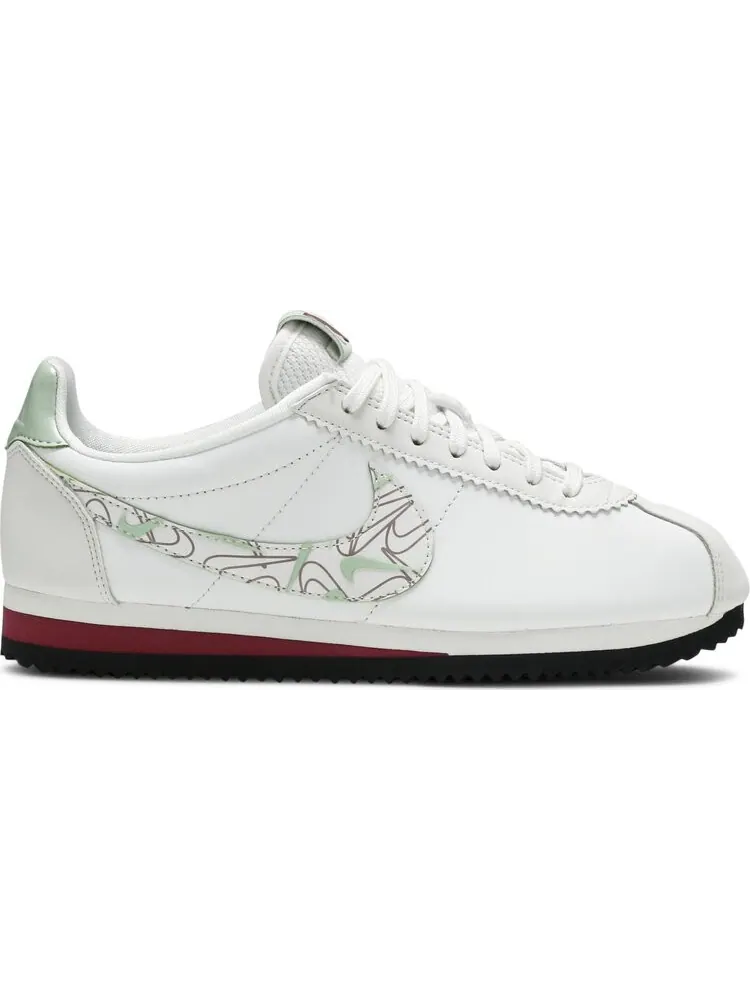 Кроссовки Nike Wmns Classic Cortez SE 'Valentine' — изображение 1 из 8, белый