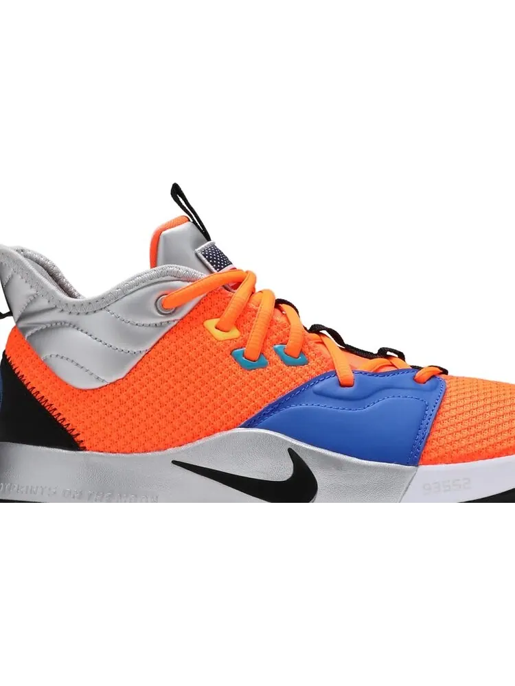 Кроссовки Nike NASA x PG3 GS 'Armstrong Building 703' — изображение 2 из 8, оранжевый