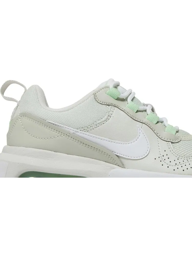 Кроссовки Nike Wmns Air Max Verona 'Spruce Aura' — изображение 2 из 8, белый