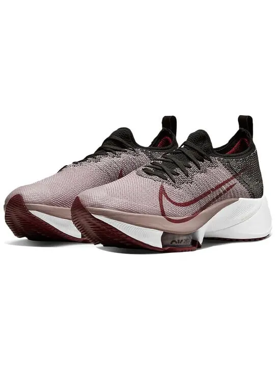 Кроссовки Nike Wmns Air Zoom Tempo Next% Flyknit 'Black Plum Fog' — изображение 2 из 4, сливовый