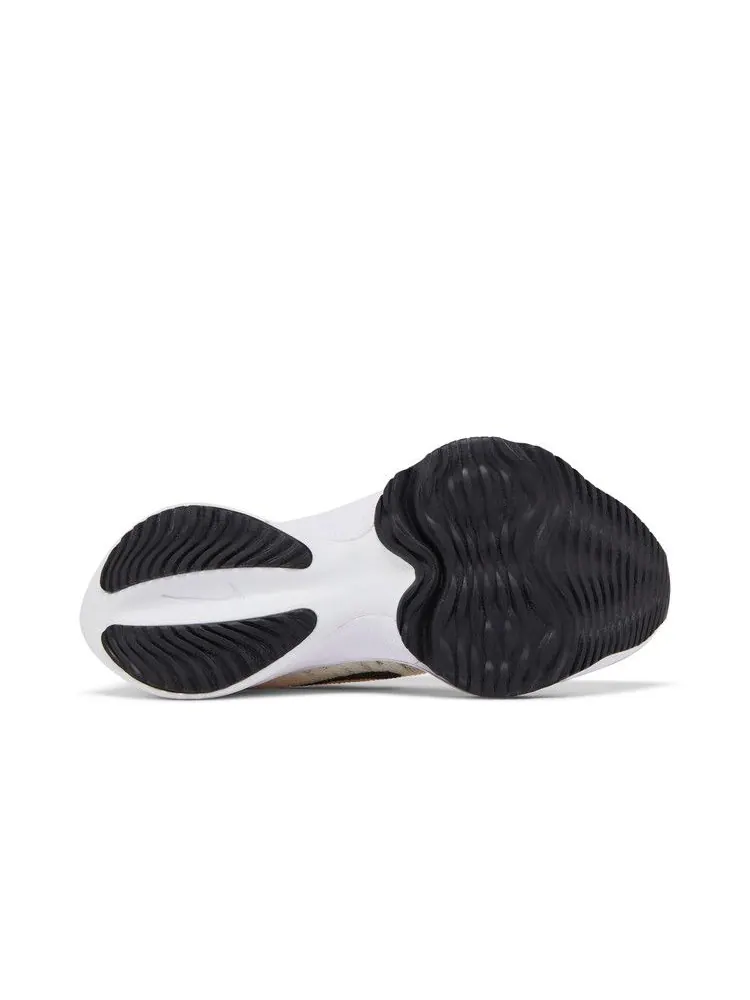 Кроссовки Nike Wmns Air Zoom Tempo NEXT% Flyknit — изображение 4 из 8, розовый