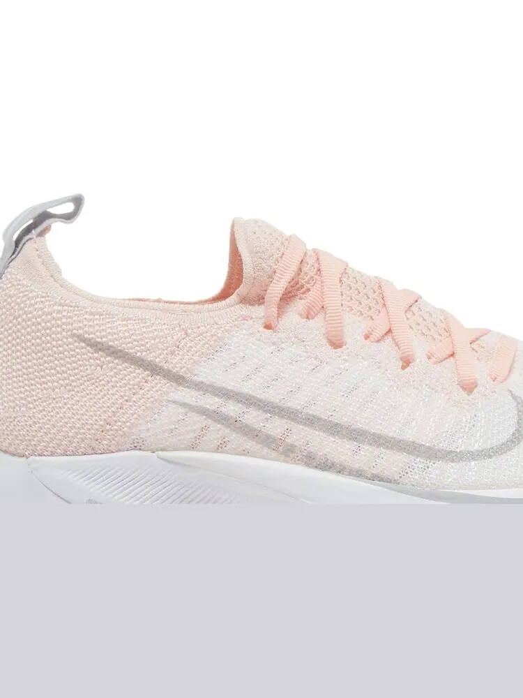 Кроссовки Nike Wmns Air Zoom Tempo NEXT% Flyknit 'Sunset Tint' — изображение 2 из 8, оранжевый