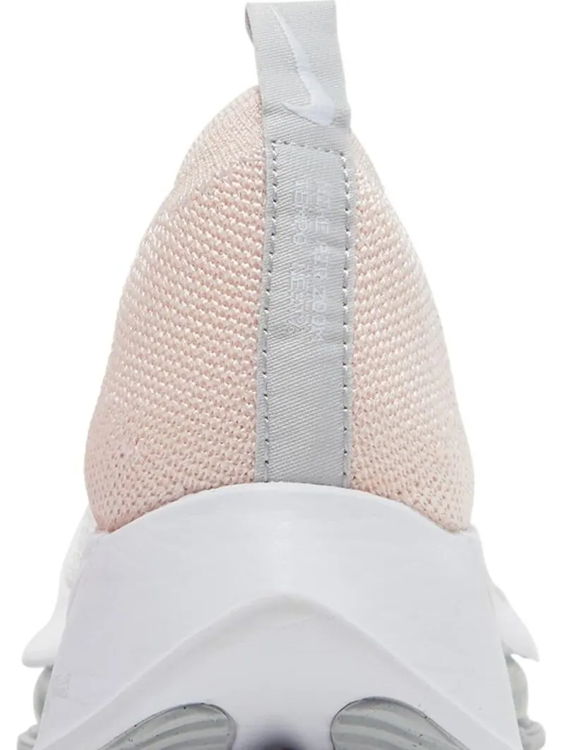 Кроссовки Nike Wmns Air Zoom Tempo NEXT% Flyknit 'Sunset Tint' — изображение 7 из 8, оранжевый