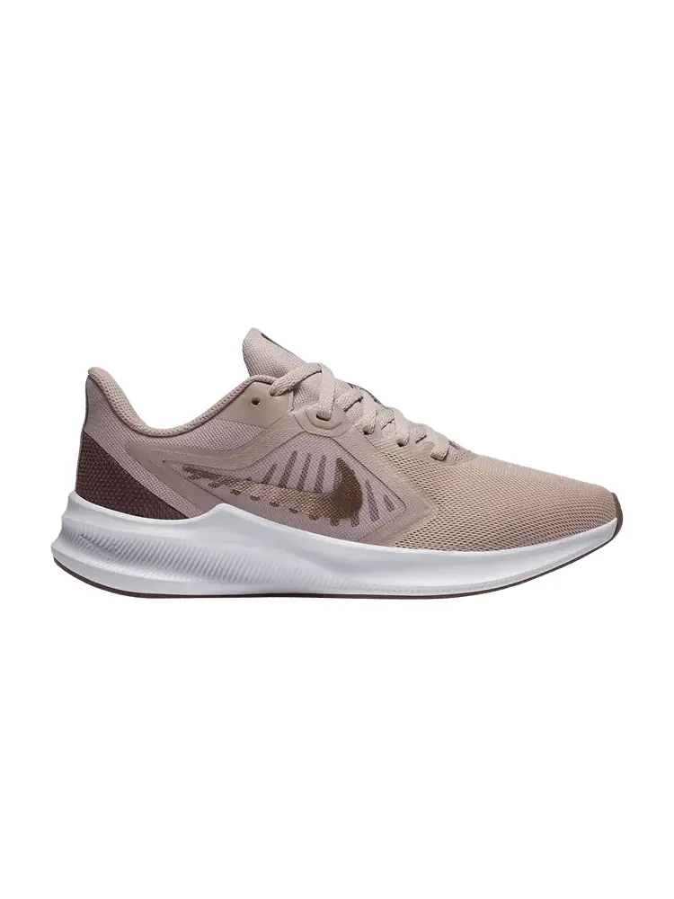 Кроссовки Nike Wmns Downshifter 10 'Stone Mauve' — изображение 1 из 1, металлик красный