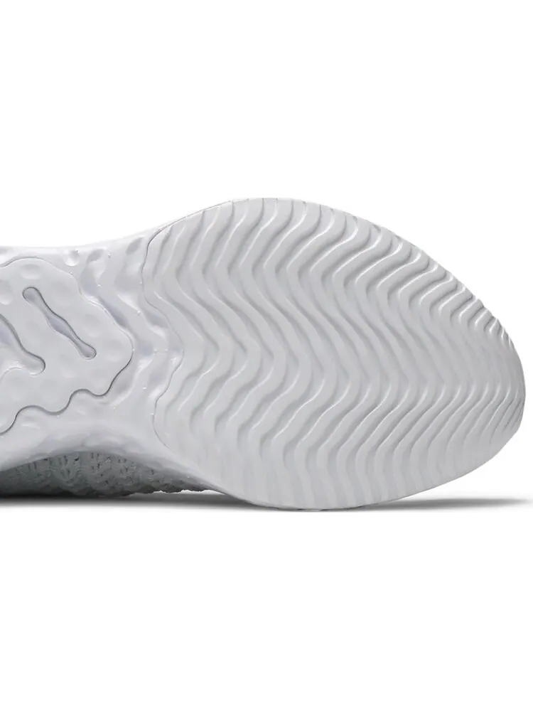 Кроссовки Nike Wmns React Phantom Run Flyknit 2 'True White Silver' — изображение 5 из 8, белый