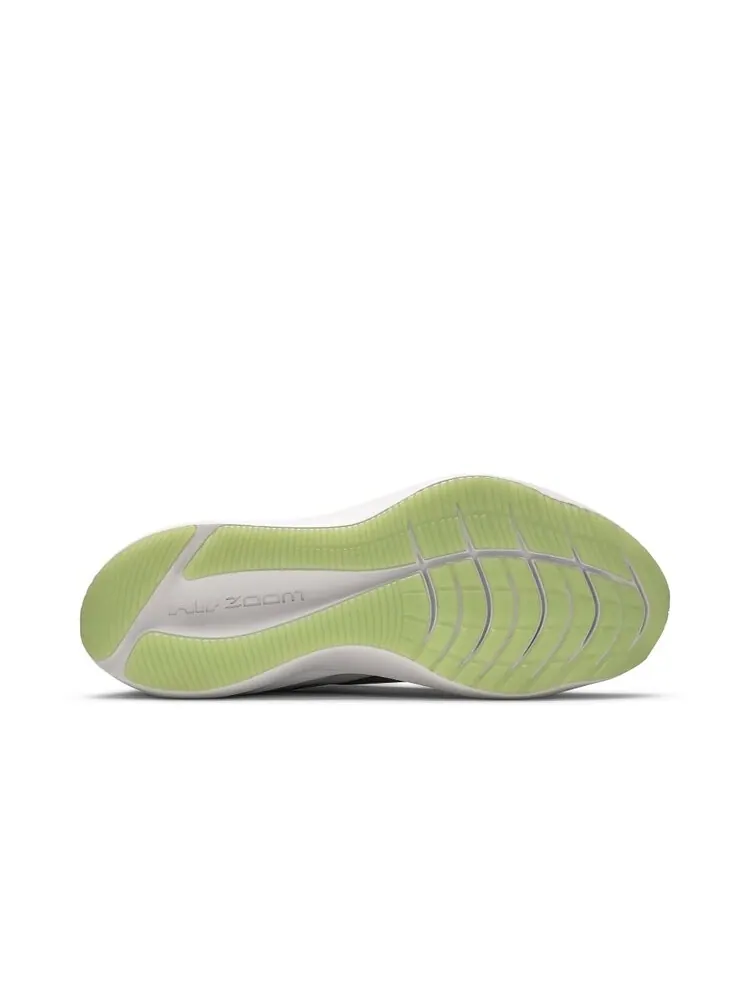 Кроссовки Nike Air Zoom Winflo 7 — изображение 4 из 4, белый